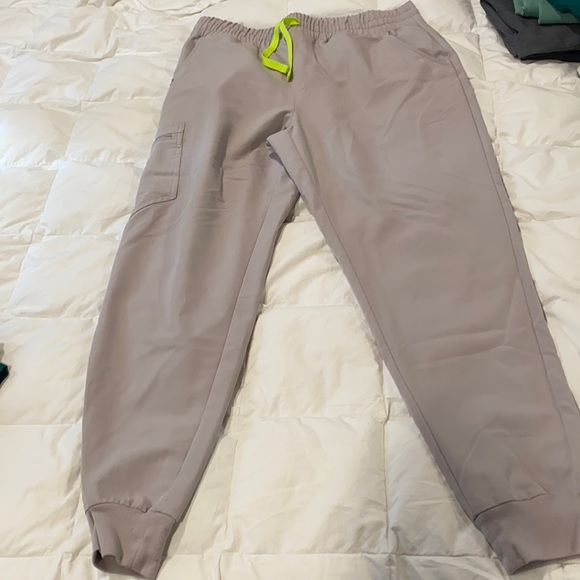 Figs Pants - Figs high waisted jogger bottoms